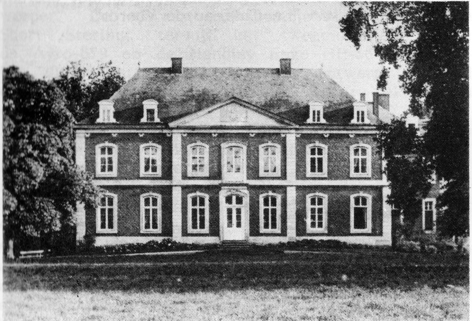 Het vooraanzicht van «Le Château de Voordt», het kasteel de Tornaco.